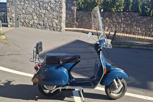 Vespa P200E