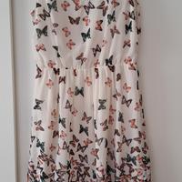 Vestitino bianco con farfalle