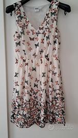 Vestitino bianco con farfalle