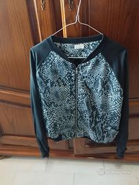 Giubbino leggero maculato.