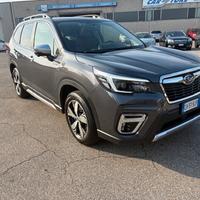 Subaru Forester 2.0 e-Boxer MHEV CVT Lineartronic 
