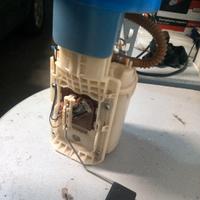 pompa di benzina audi TT 2.0  anno 2006 