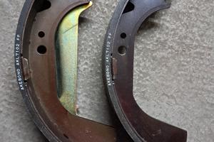 Ricambi Nissan Patrol TR + gomme 205 R16