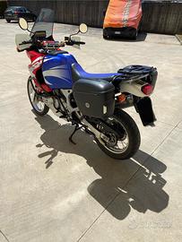 Tris borse e porta borse africa twin 750