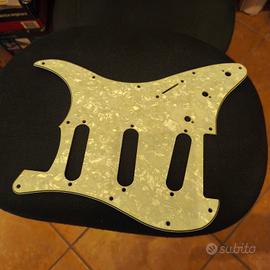Battipenna Fender Stratocaster.