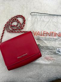 Borsa Valentino, rossa a tracolla con catena