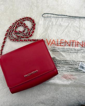 Borsa Valentino, rossa a tracolla con catena