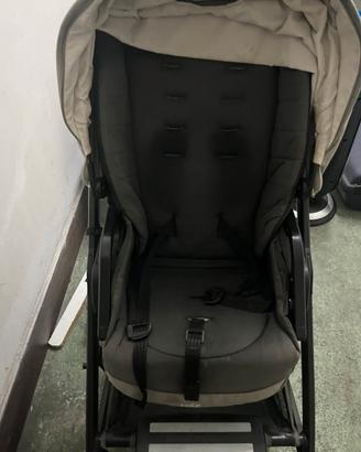 Passeggino con pedana