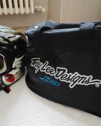Casco Troy Lee Design D3