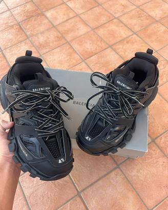 Balenciaga Track nere