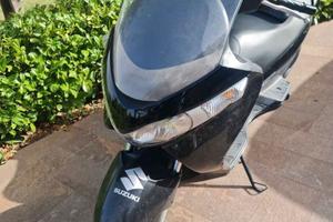 Suzuki Burgman 200