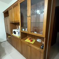 Parete attrezzata in legno