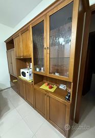 Parete attrezzata in legno