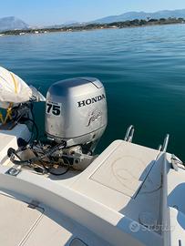 Motore fuoribordo Honda 75