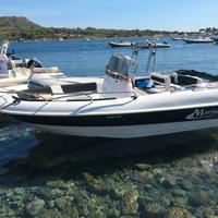 Marino Keope 590 con motore 115 hp Evinrude