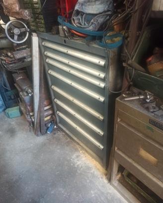cassettiera per officina