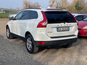 Volvo XC 60 XC60 2.4 D 175 CV FWD DRIVe Kinetic