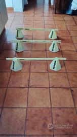 conetti e scaletta per esercizi calcio