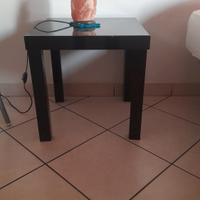 Tavolino nero in vernice