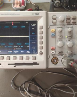 Oscilloscopio Tektronix TDS 3052  2Ch 500MHz 5Gs/s