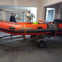 Gommone con carrello e motore