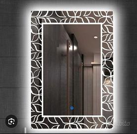Specchio bagno o ingresso con led