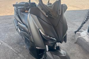Xmax300 anno 2020