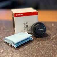 Canon EF 40mm f/2.8 STM