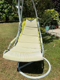 Sedia sospesa a dondolo da giardino – usata