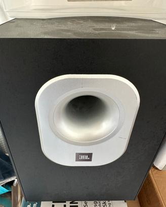 Subwoofer attivo JBL guasto