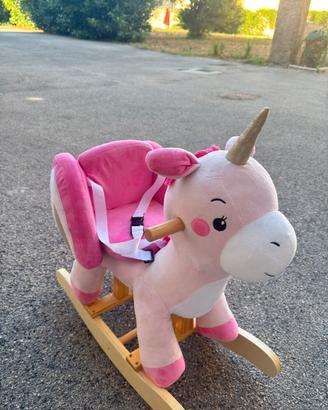 Cavallo dondolo UNICORNO