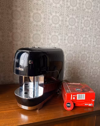 A Modo Mio SMEG - Macchina caffè espresso