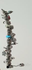 Bracciale Pandora originale completo di charm