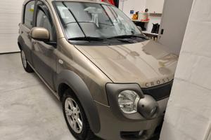 FIAT PANDA CROSS 1.4 BENZINA METANO 2011 E5