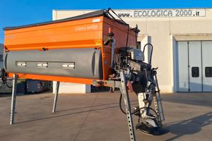 Spargisale UniQa 9mc a catena con motore