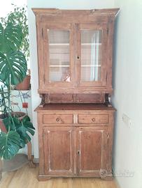 Credenza / vetrina a due corpi in legno restaurata
