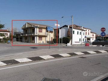 Immobile in asta di 255 m² con più di 5 locali a P
