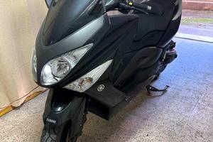 Yamaha T Max - 2011