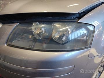 Proiettore sinistro AUDI A3 del 2004