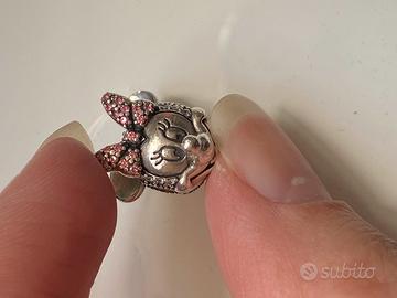 Pandora Disney, Clip Minnie con fiocco rosa pavè