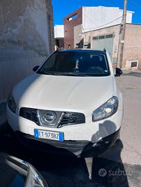 Nissan Qashqai gpl del 2013 full option