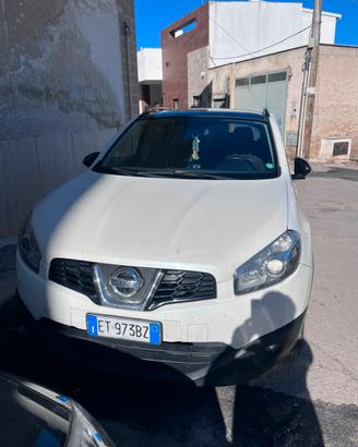 Nissan Qashqai gpl del 2013 full option