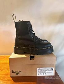 Dr Martens Anfibi Platform Jadon - Nuove