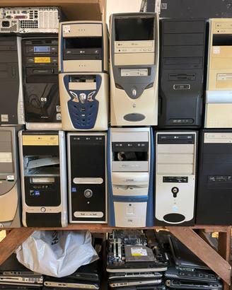 Vari ricambi per PC/Notebook/Console