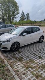 Peugeot 208 Allure 2017