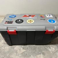 CONTENITORE + ATTREZZATURA SUB