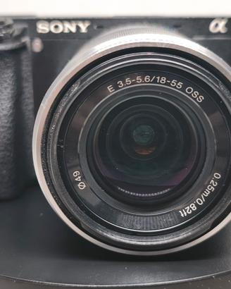 Fotocamera mirrorless Sony a6300 + obiettivo 18-55