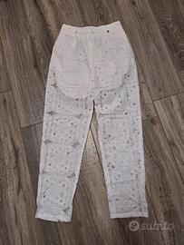Pantaloni estivi