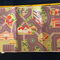 Piccolo tappeto gioco per bambini