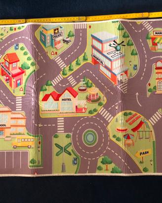 Piccolo tappeto gioco per bambini